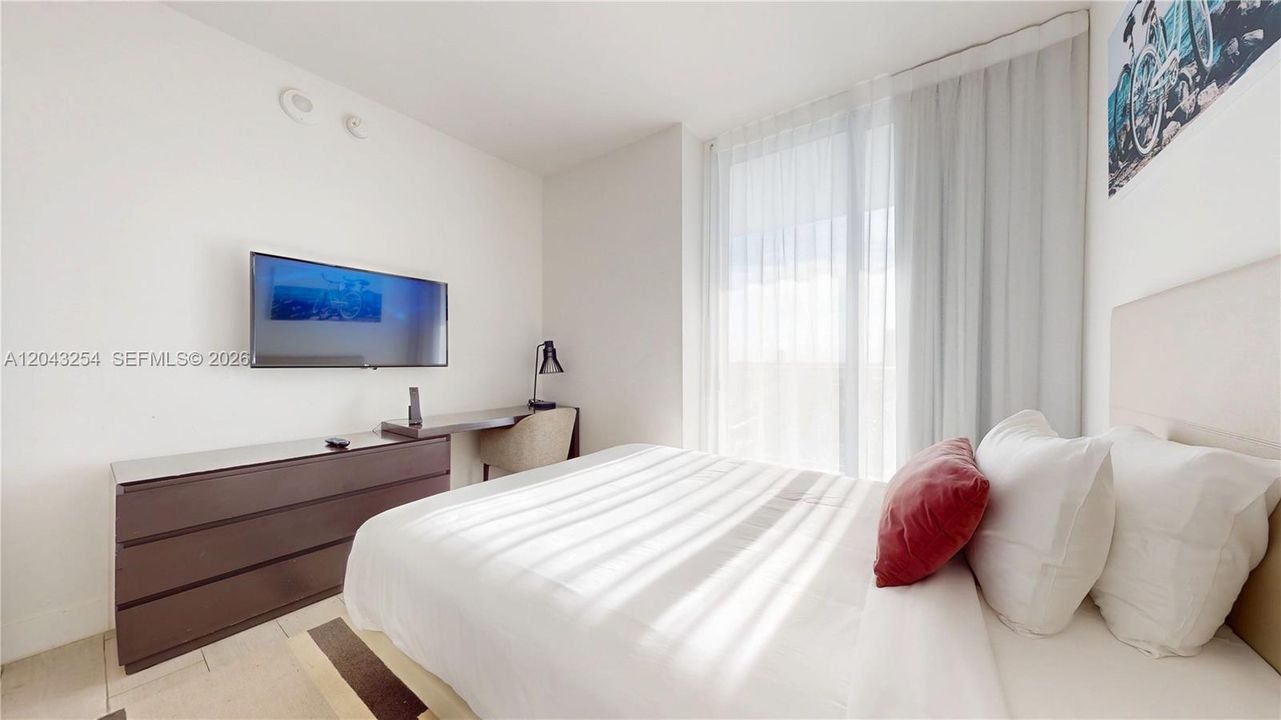En Venta: $669,000 (3 camas, 2 baños, 1129 Pies cuadrados)