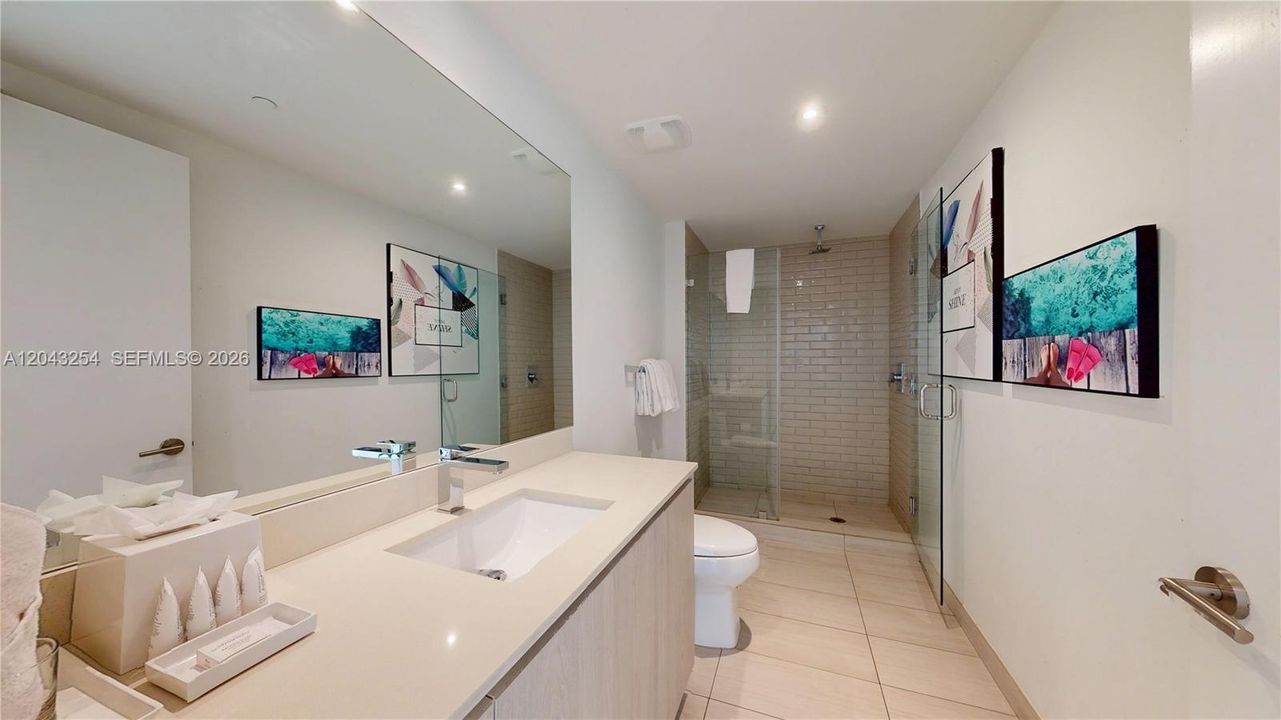 En Venta: $669,000 (3 camas, 2 baños, 1129 Pies cuadrados)