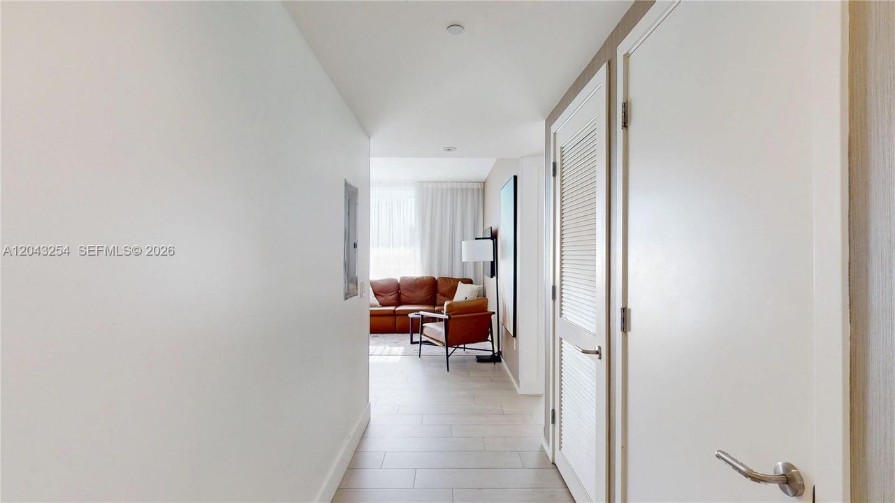 En Venta: $669,000 (3 camas, 2 baños, 1129 Pies cuadrados)