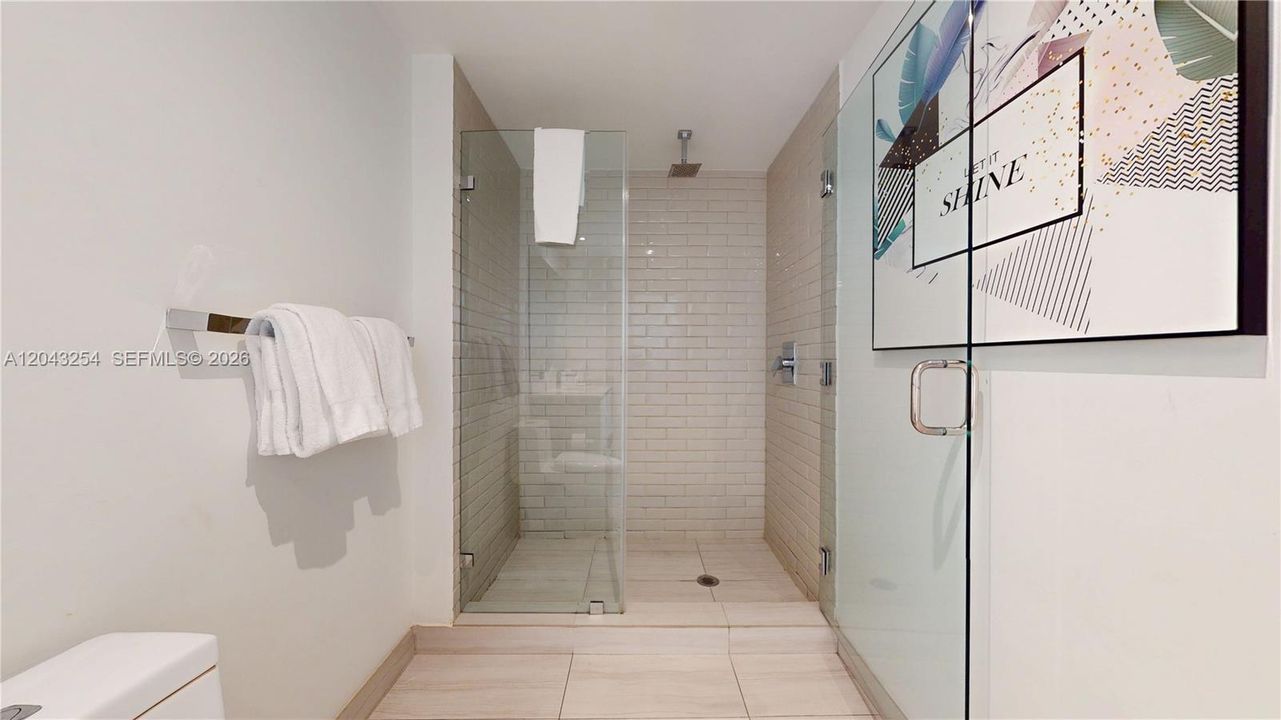 En Venta: $669,000 (3 camas, 2 baños, 1129 Pies cuadrados)