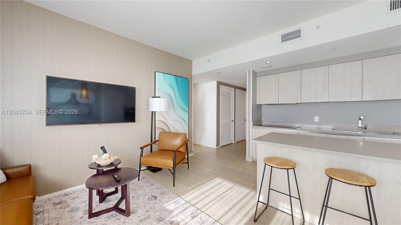 En Venta: $669,000 (3 camas, 2 baños, 1129 Pies cuadrados)