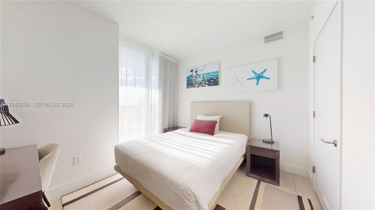En Venta: $669,000 (3 camas, 2 baños, 1129 Pies cuadrados)