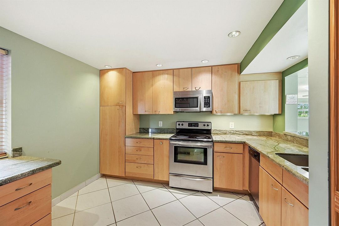 14_kitchen
