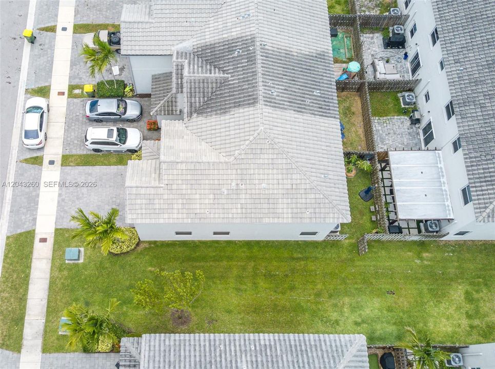 На продажу: $375,000 (3 спален, 2 ванн, 1695 Квадратных фут)
