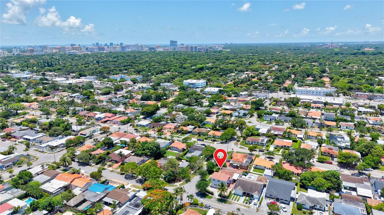 В аренду: $6,750 (4 спален, 2 ванн, 2326 Квадратных фут)