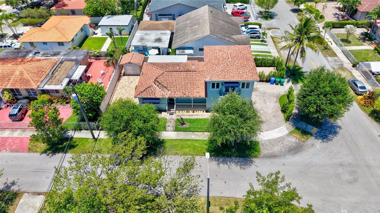 В аренду: $6,750 (4 спален, 2 ванн, 2326 Квадратных фут)