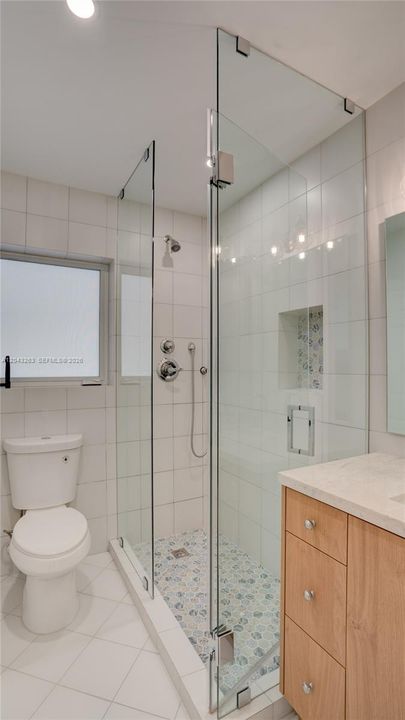 В аренду: $6,750 (4 спален, 2 ванн, 2326 Квадратных фут)