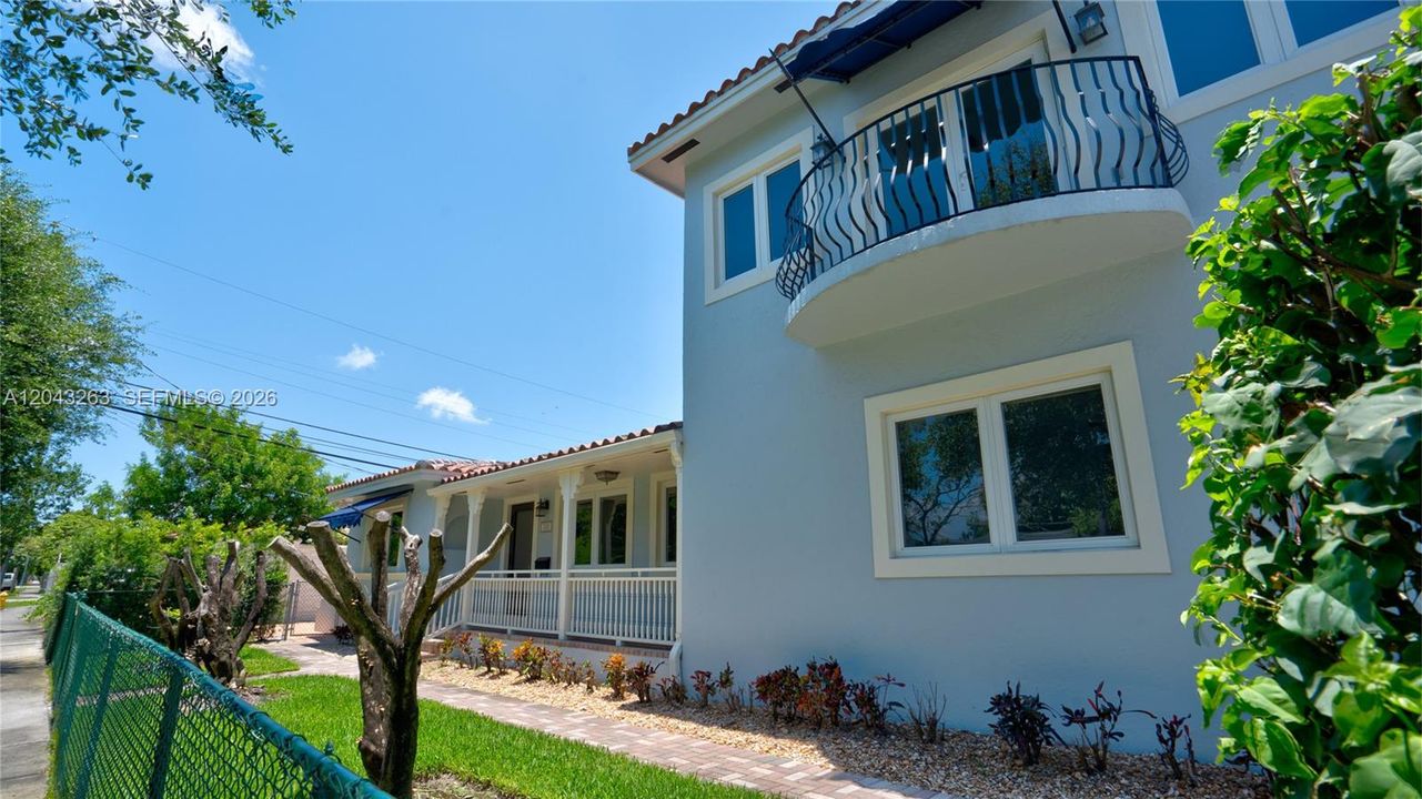 В аренду: $6,750 (4 спален, 2 ванн, 2326 Квадратных фут)