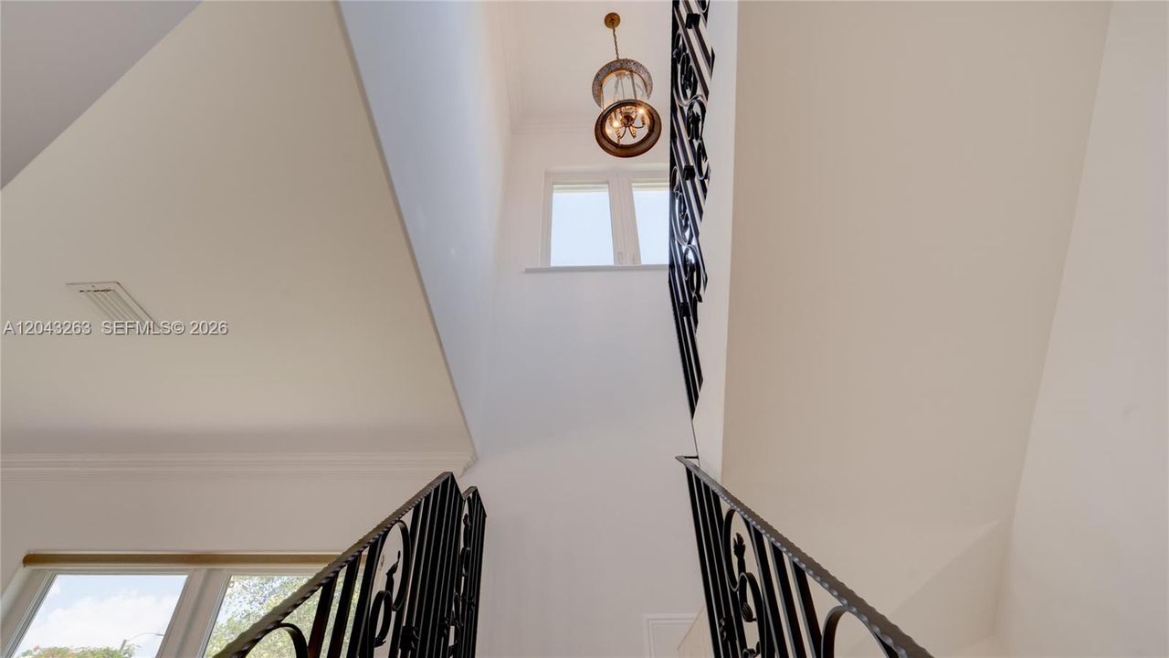 В аренду: $6,750 (4 спален, 2 ванн, 2326 Квадратных фут)