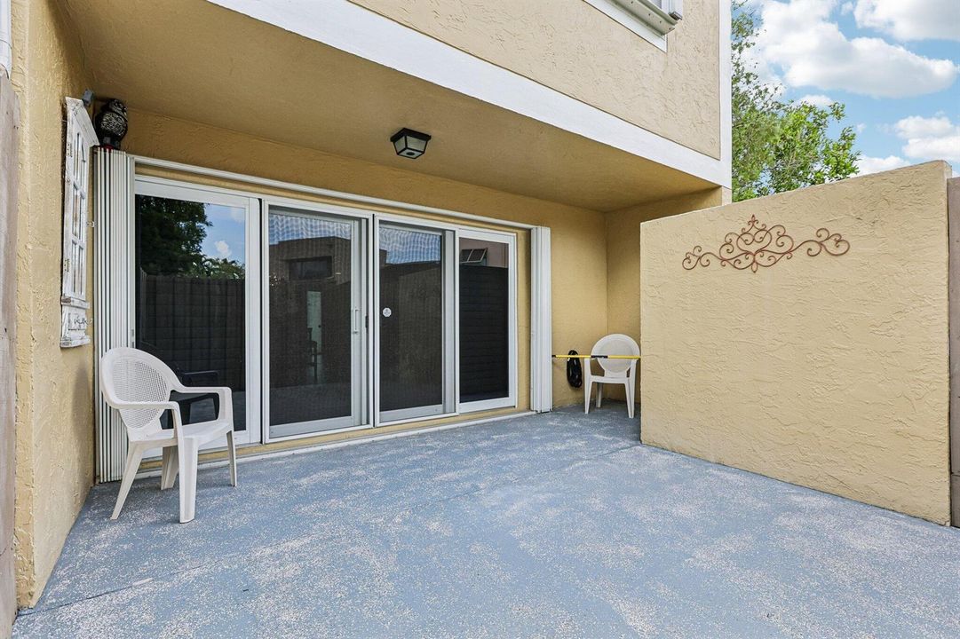 59-web-or-mls-NW 123rd Ave-S2406-039