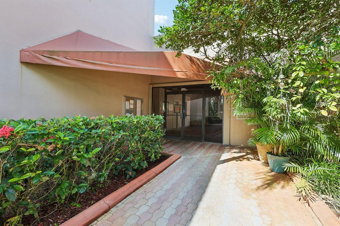 1-web-or-mls-NW 123rd Ave-2506-901