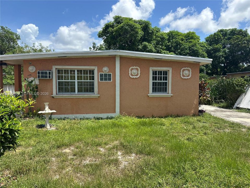 For Sale: $399,000 (3 beds, 2 baths, 1016 Square Feet)