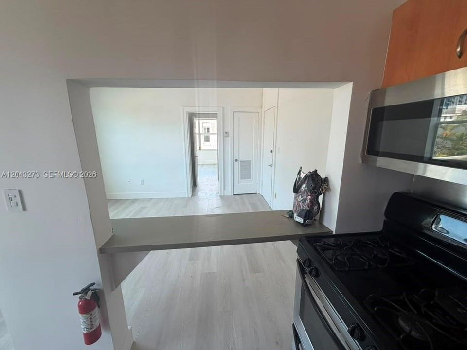 На продажу: $260,000 (1 спален, 1 ванн, 460 Квадратных фут)