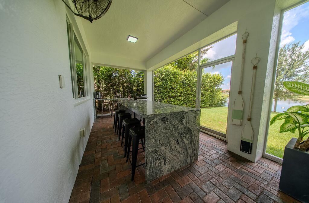 163 Bella Vista Barbecue Area