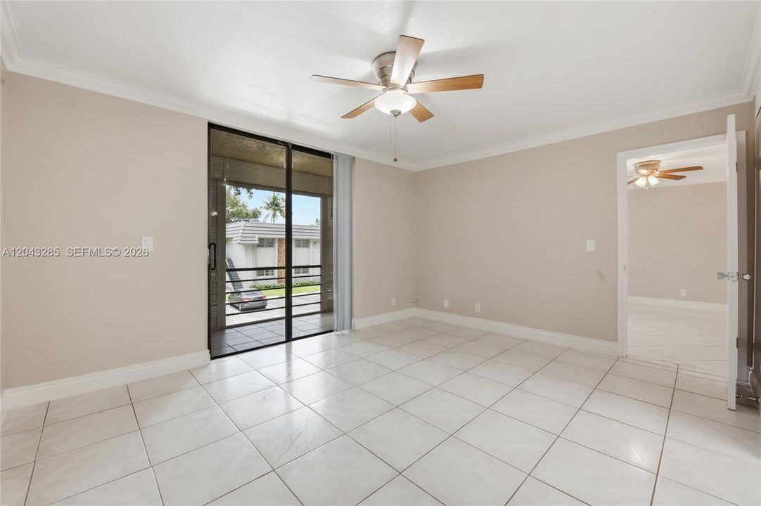 For Rent: $2,000 (2 beds, 2 baths, 958 Square Feet)