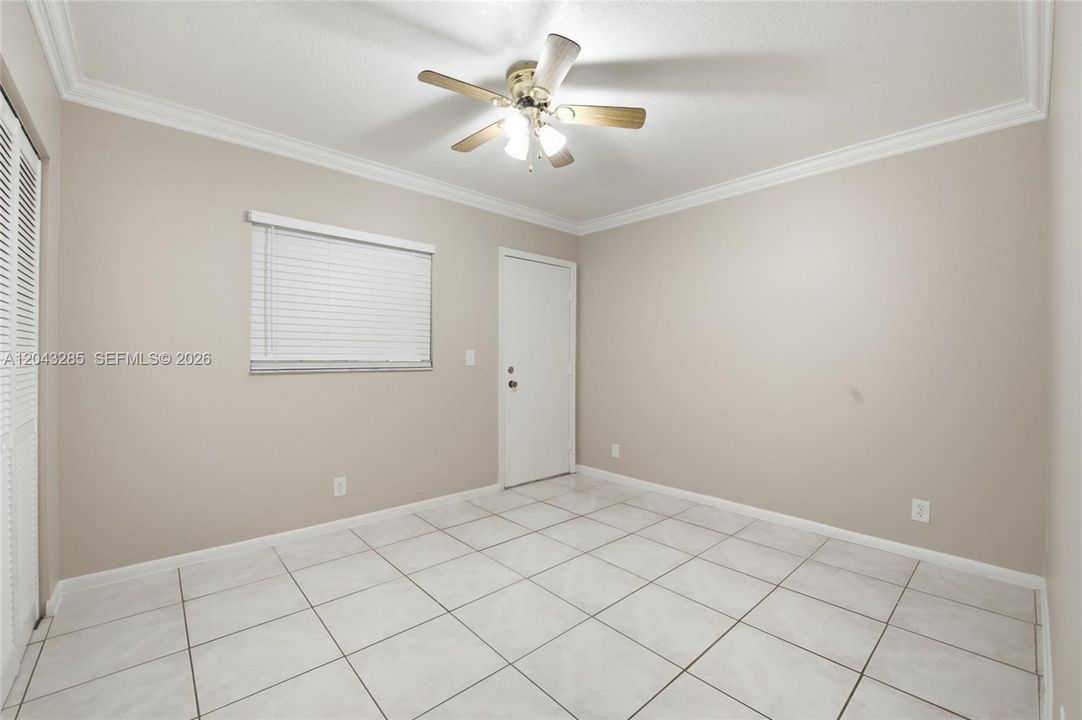 For Rent: $2,000 (2 beds, 2 baths, 958 Square Feet)