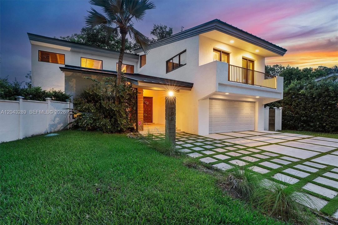 For Sale: $2,490,000 (3 beds, 2 baths, 2967 Square Feet)