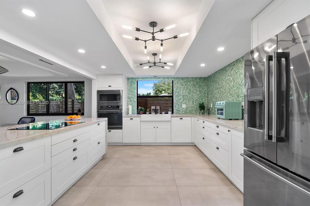 For Sale: $2,490,000 (3 beds, 2 baths, 2967 Square Feet)