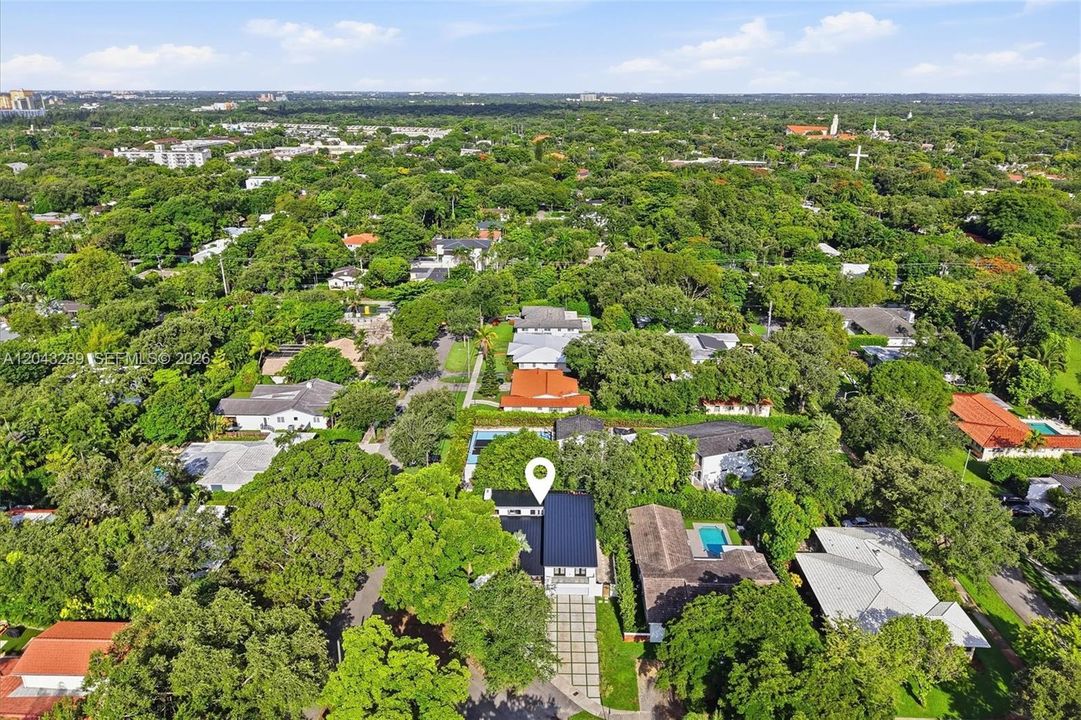 For Sale: $2,490,000 (3 beds, 2 baths, 2967 Square Feet)