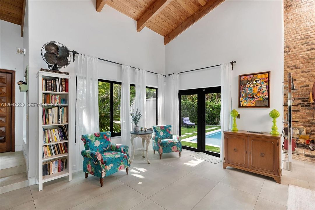 For Sale: $2,490,000 (3 beds, 2 baths, 2967 Square Feet)