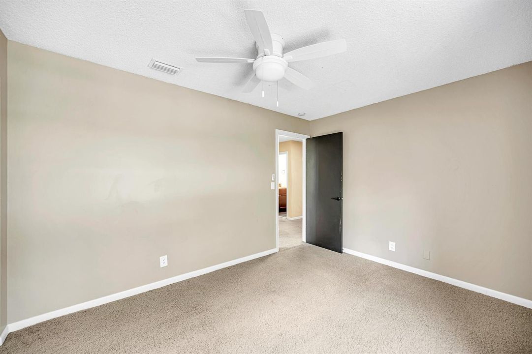 2620 NW 99TH AVE-26
