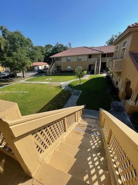 В аренду: $1,950 (2 спален, 2 ванн, 888 Квадратных фут)