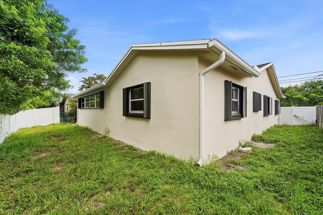 33_property exterior