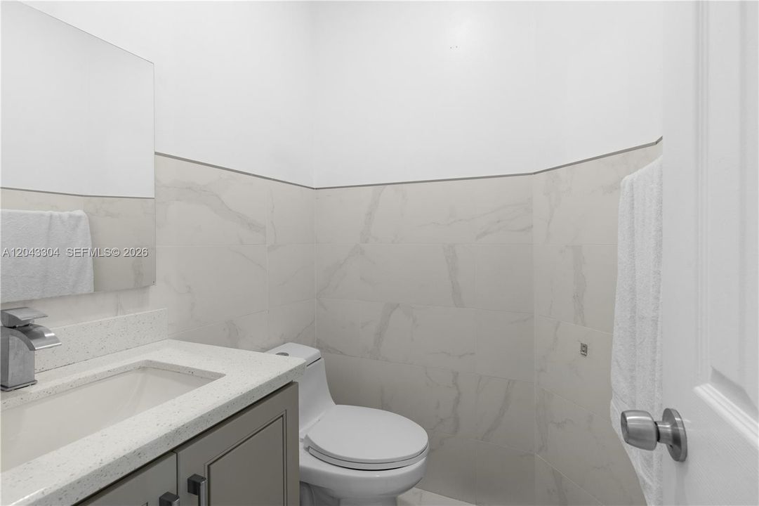 В аренду: $5,500 (4 спален, 2 ванн, 2255 Квадратных фут)
