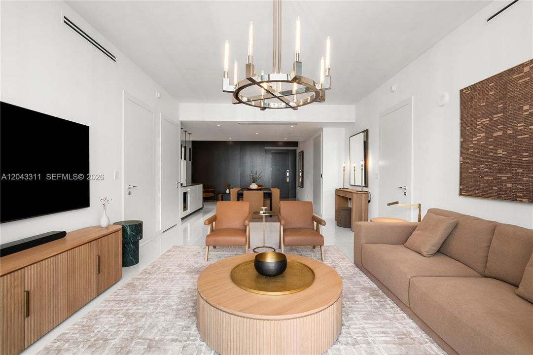 В аренду: $12,500 (2 спален, 2 ванн, 1437 Квадратных фут)