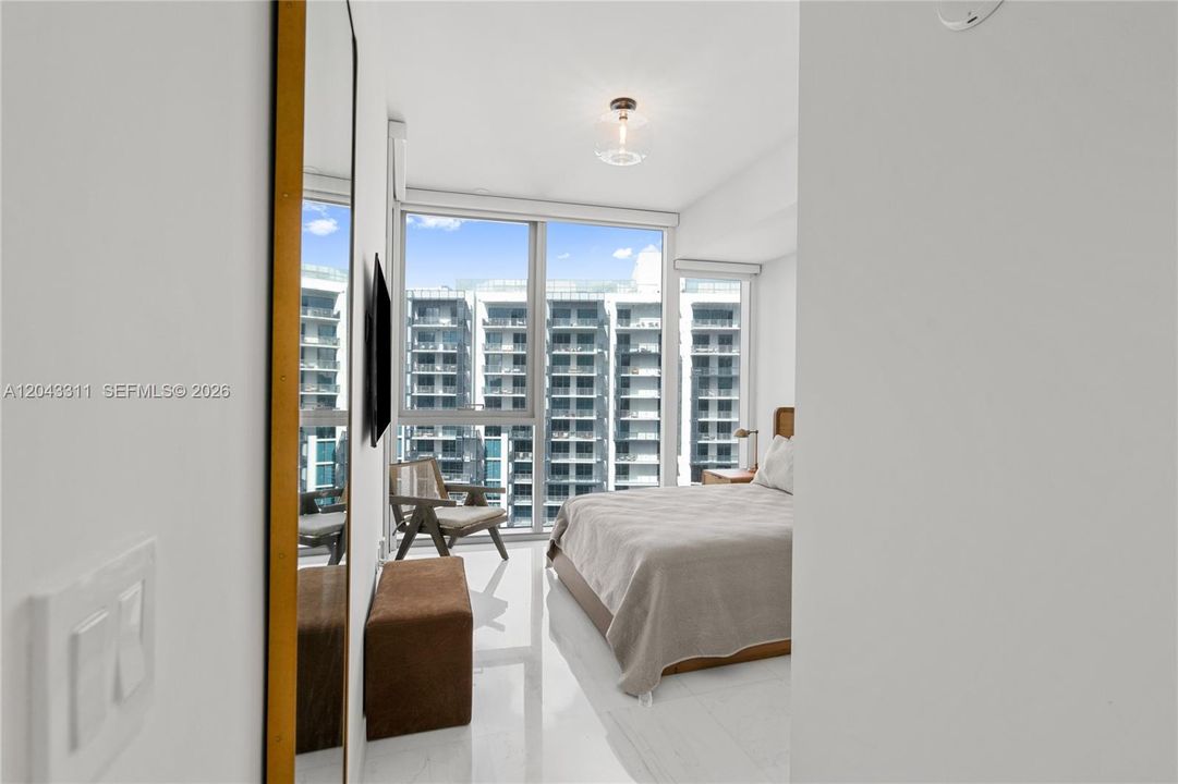 В аренду: $12,500 (2 спален, 2 ванн, 1437 Квадратных фут)