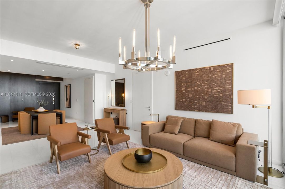В аренду: $12,500 (2 спален, 2 ванн, 1437 Квадратных фут)