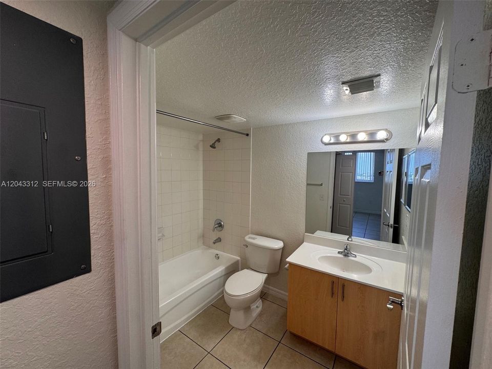 For Rent: $1,656 (2 beds, 2 baths, 784 Square Feet)