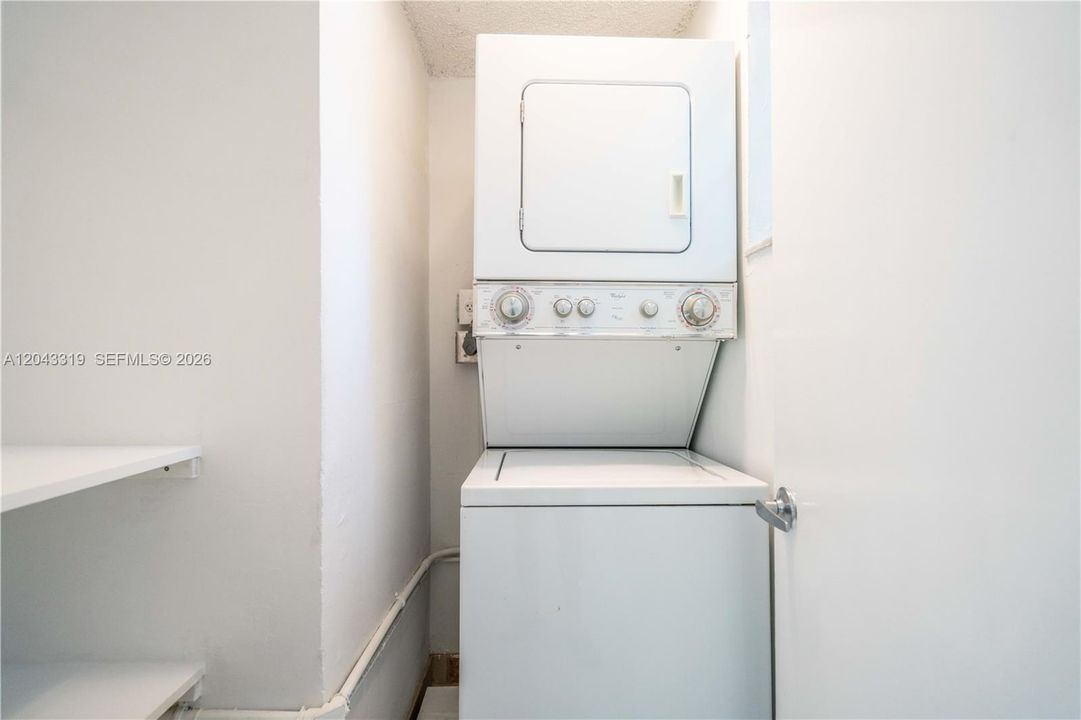 В аренду: $3,500 (2 спален, 1 ванн, 679 Квадратных фут)