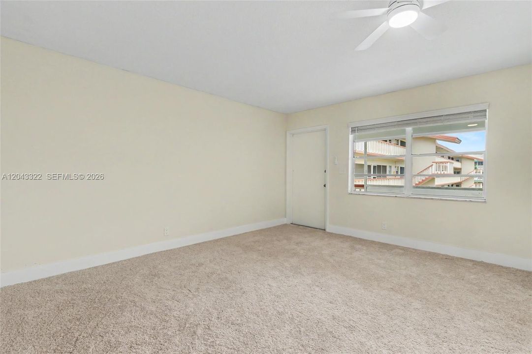 For Sale: $110,000 (2 beds, 2 baths, 968 Square Feet)