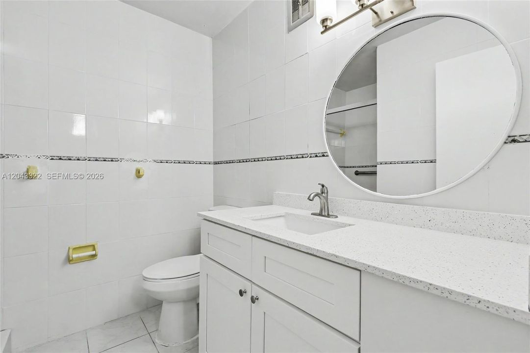 For Sale: $110,000 (2 beds, 2 baths, 968 Square Feet)