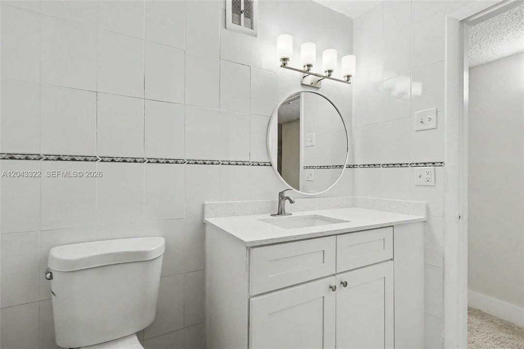 For Sale: $110,000 (2 beds, 2 baths, 968 Square Feet)