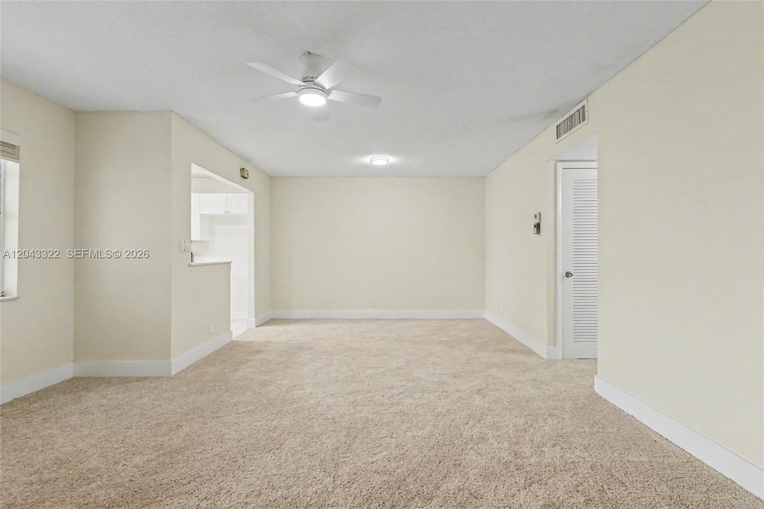 For Sale: $110,000 (2 beds, 2 baths, 968 Square Feet)