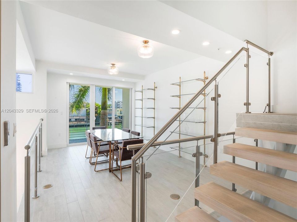 For Rent: $8,900 (3 beds, 3 baths, 2456 Square Feet)