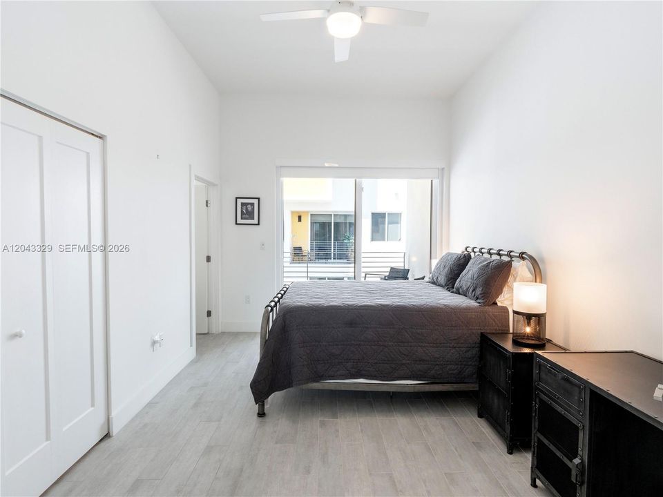 For Rent: $8,900 (3 beds, 3 baths, 2456 Square Feet)