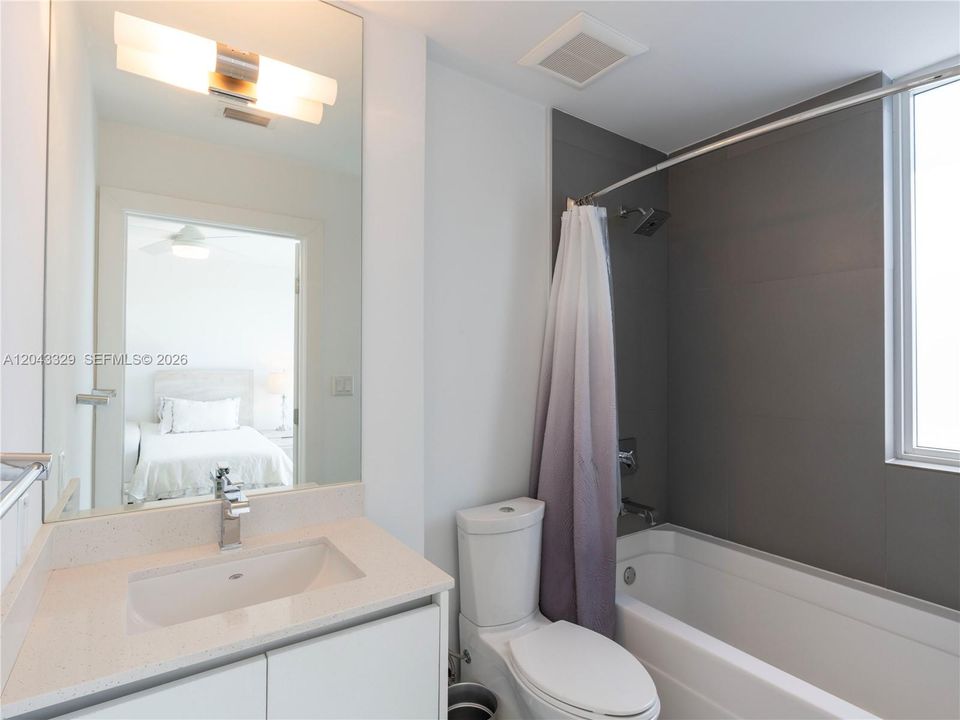 For Rent: $8,900 (3 beds, 3 baths, 2456 Square Feet)