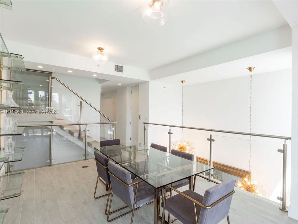For Rent: $8,900 (3 beds, 3 baths, 2456 Square Feet)