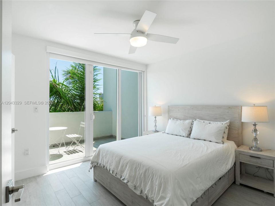 For Rent: $8,900 (3 beds, 3 baths, 2456 Square Feet)