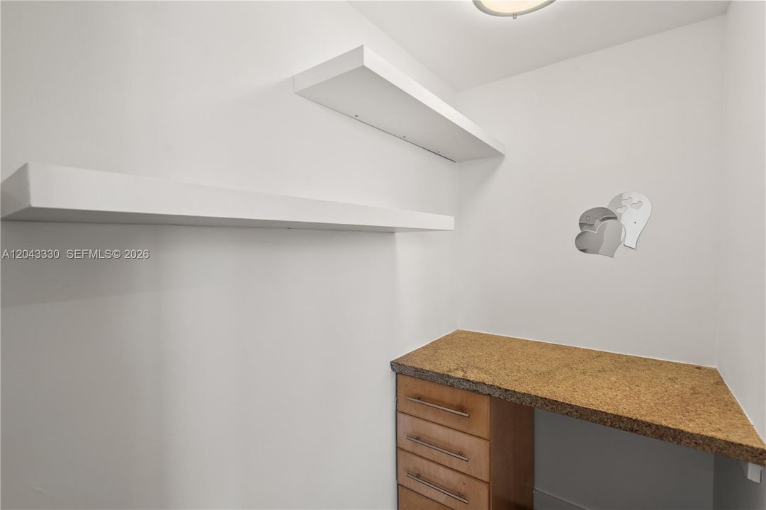 В аренду: $4,250 (2 спален, 2 ванн, 1447 Квадратных фут)
