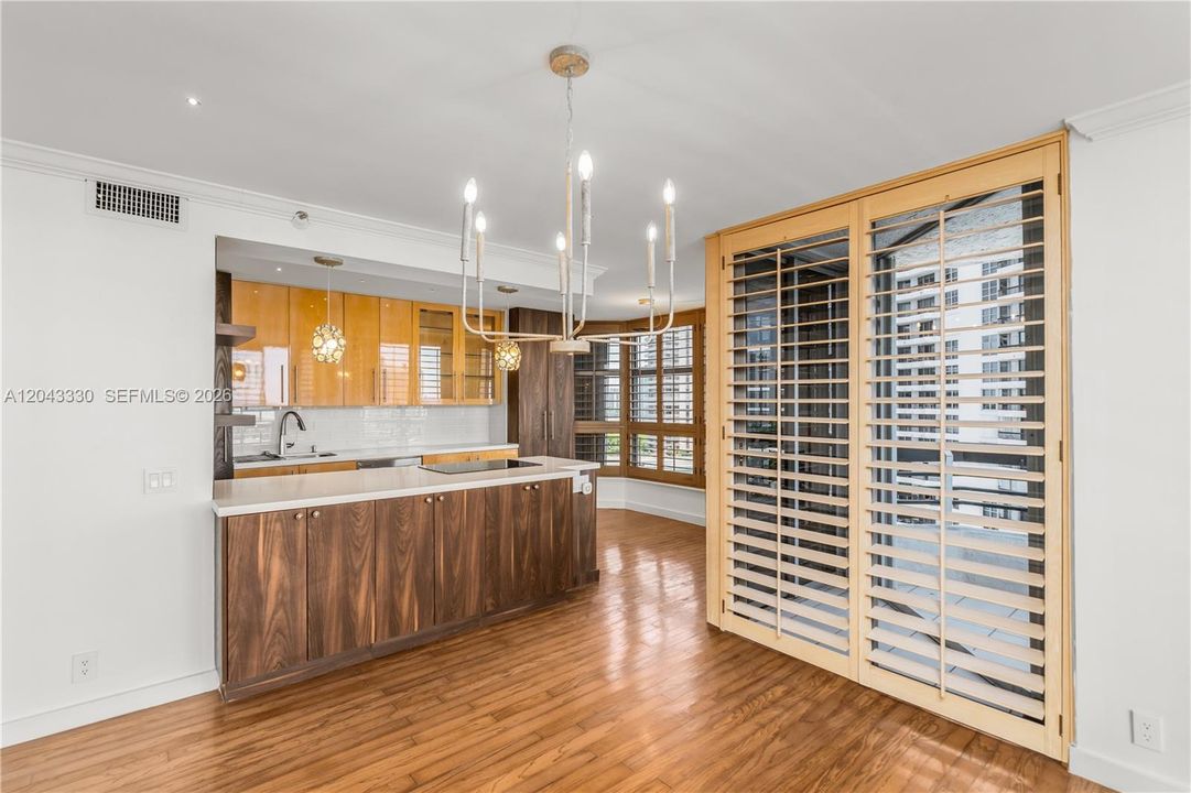 В аренду: $4,250 (2 спален, 2 ванн, 1447 Квадратных фут)
