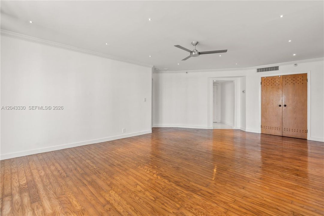 В аренду: $4,250 (2 спален, 2 ванн, 1447 Квадратных фут)