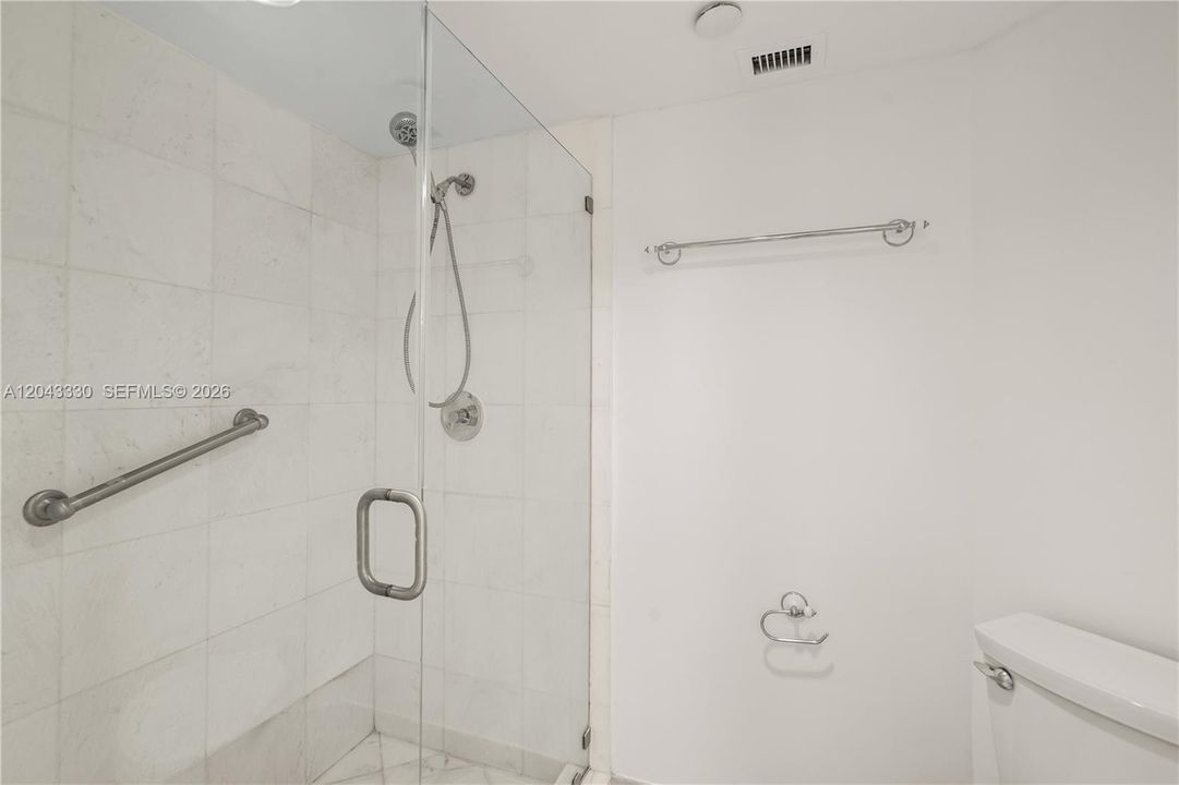 В аренду: $4,250 (2 спален, 2 ванн, 1447 Квадратных фут)