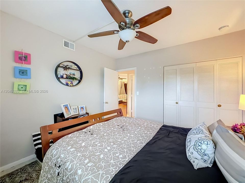 En Venta: $217,000 (2 camas, 1 baños, 900 Pies cuadrados)