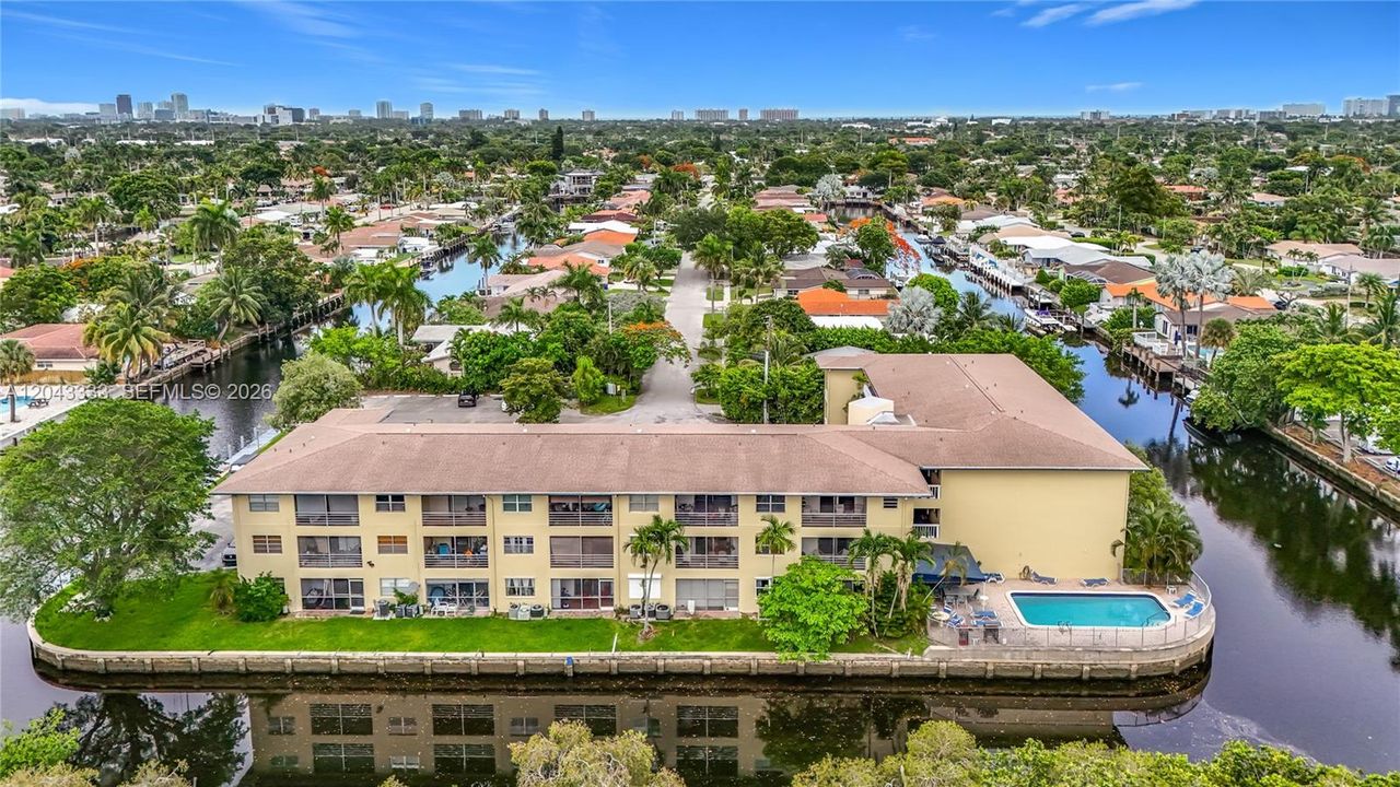 En Venta: $217,000 (2 camas, 1 baños, 900 Pies cuadrados)