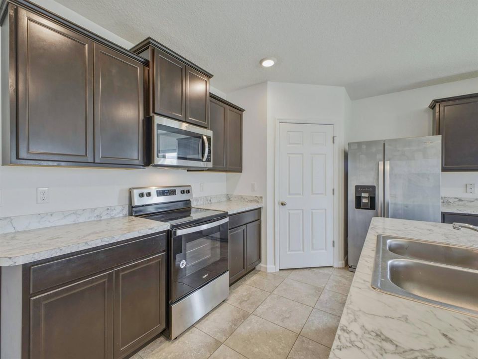 Kitchen 3