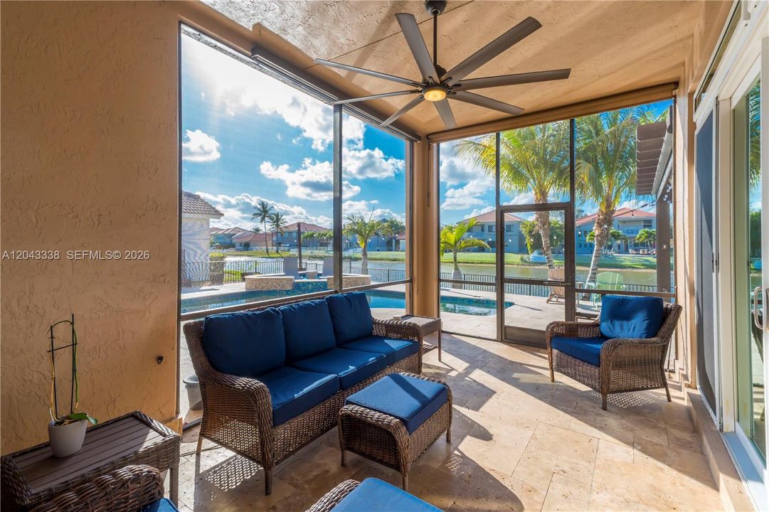 En Venta: $1,375,000 (5 camas, 4 baños, 3766 Pies cuadrados)